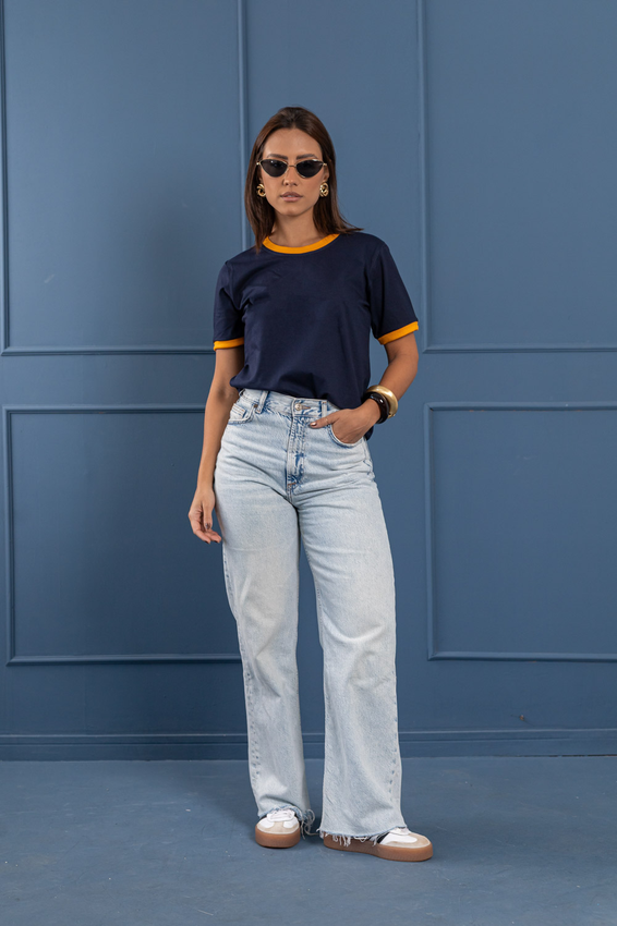 Tshirt Bicolor Lisa Azul Dark Blue Punho Amarelo